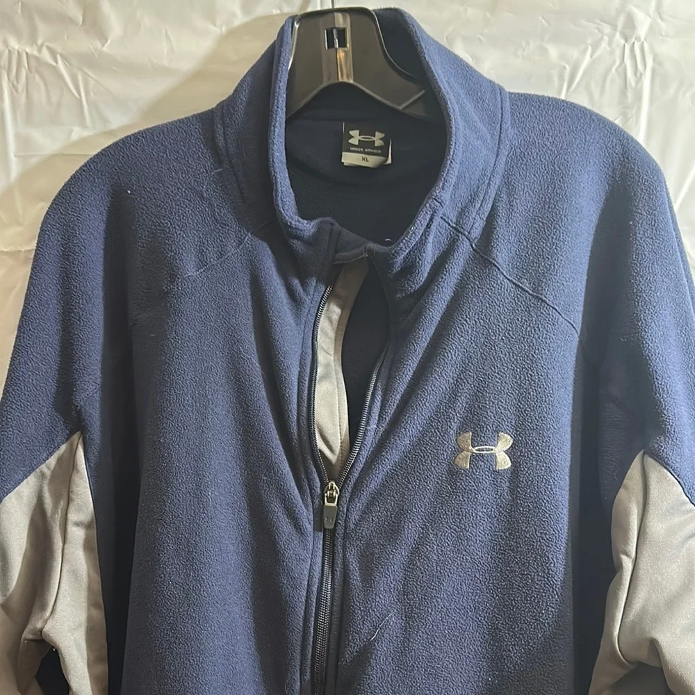 Under Armour Navy and grey full zip Fleece size XL extra large